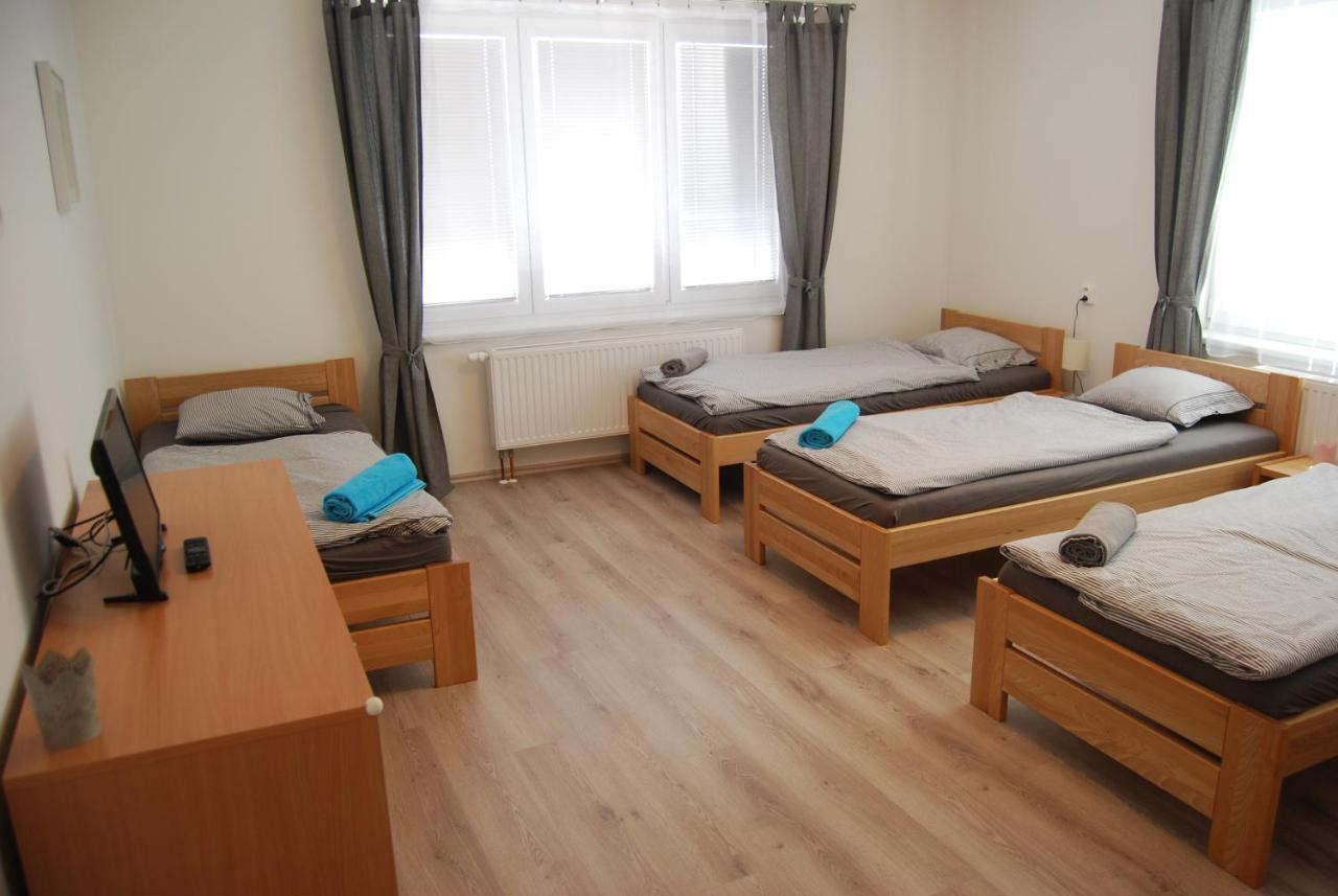 Penzion Na Rozcesti Svatoborice ภายนอก รูปภาพ